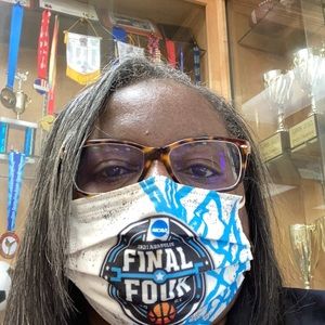 Meet your Posher, Brenda